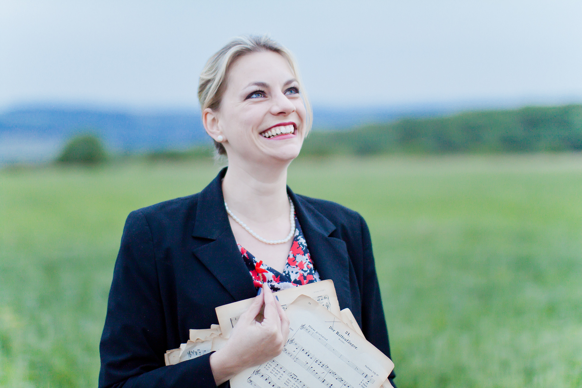 Julia Stodtmeister: Sopran, Gesang, Oper